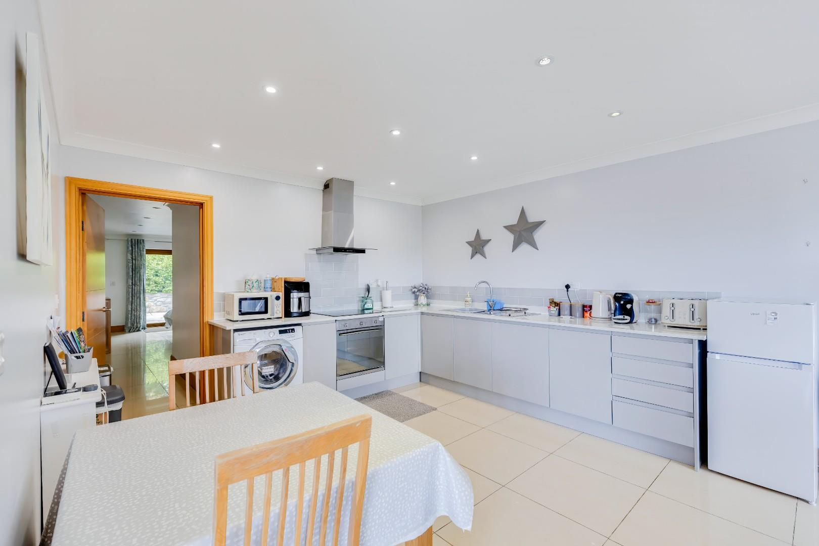 1 Coed Masarnen, Colwinston, Cowbridge, Vale of Glamorgan, CF71 7NG